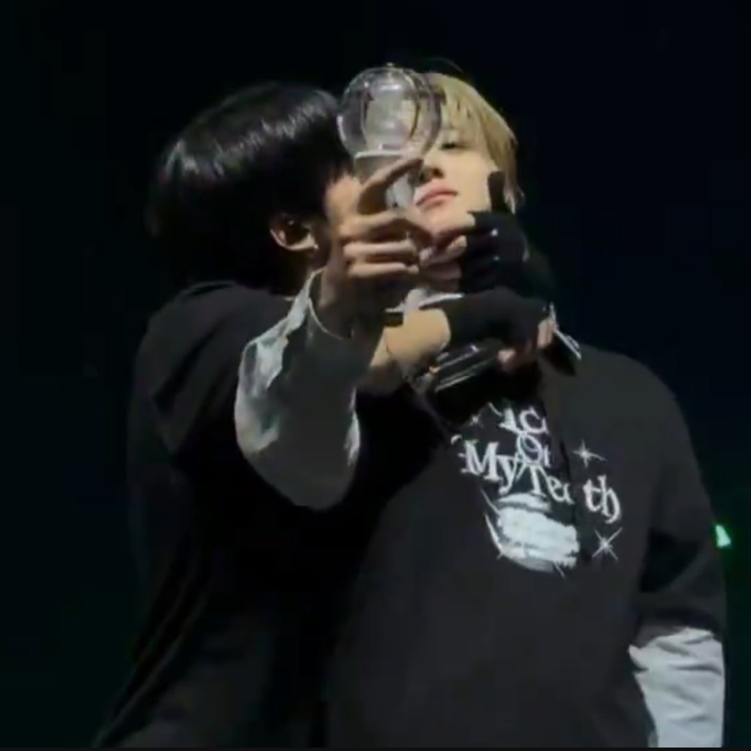 JWY safe place tweet media