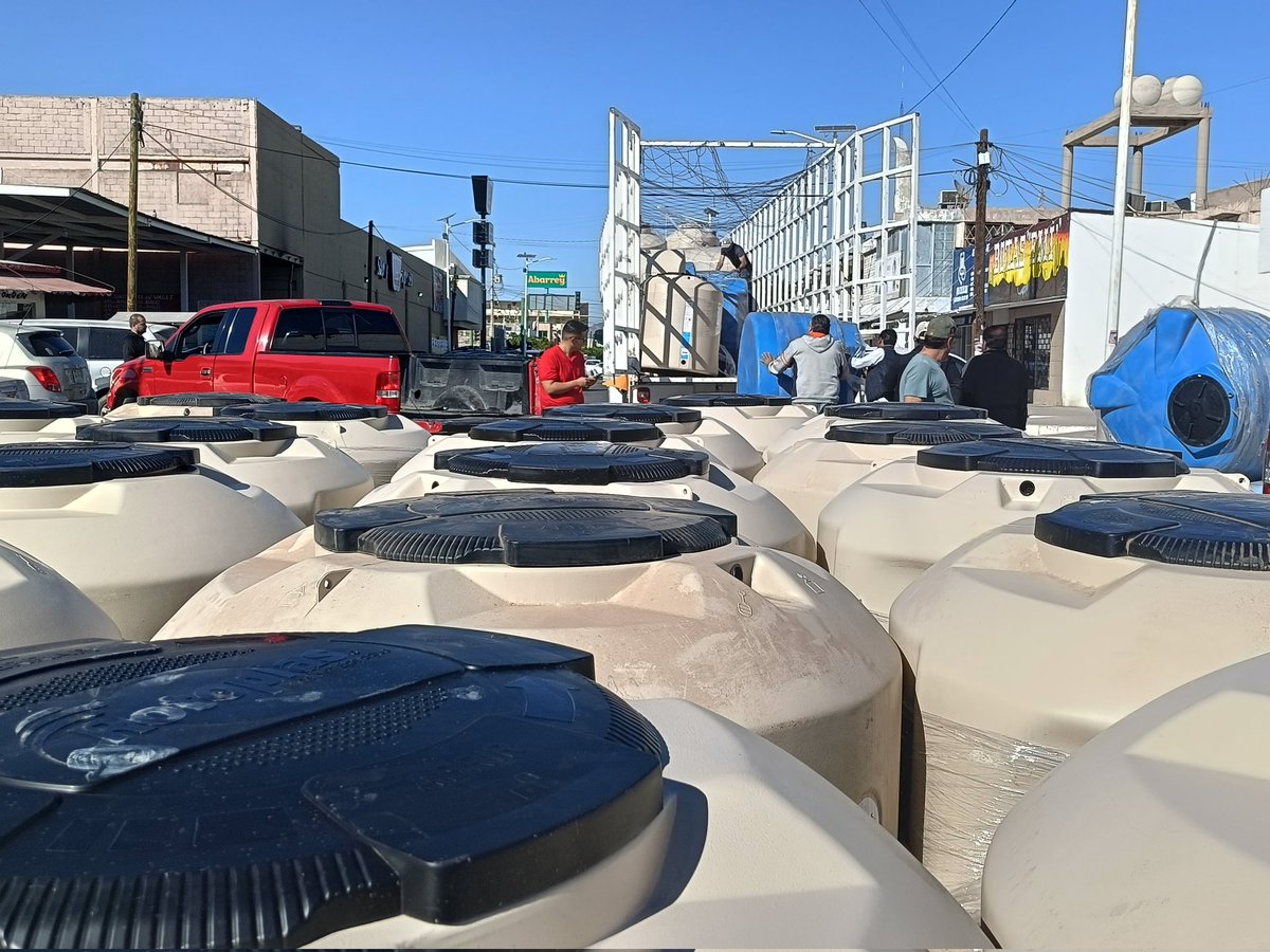 Gracias al programa de Mariana Trinitaria, 17 familias fueron beneficiadas con la entrega de tinacos y cisternas, aprovechando los precios con subsidio que este programa ofrece.

¡Empalme avanza con grandeza!✅🏠

#EmpalmeALoGrande #SomosGrandeza