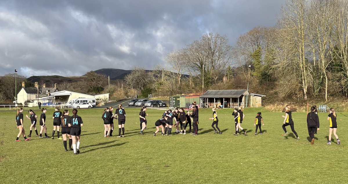Dinas Brân PE (@pe_ydb) on Twitter photo Gwyl🏉Merched dan 13 yn Dinas Bran ddoe
24 o ferched <a href="/YDB_Official/">Ysgol Dinas Brân</a>
66 o ferched i gyd👌
U13 Girls🏉festival yesterday
24 girls from Dinas Bran
66 girls in total <a href="/emrysapiwansch/">Ysgol Emrys ap Iwan</a> <a href="/DolgellauRugby/">Swyddog Rygbi Dolgellau 🏉🏴</a> <a href="/CastellAlun/">Castell Alun</a>
All new to🏉and enjoying the game👌
Diolch to the Rugby Leaders🙌 Gwyl🏉Merched dan 13 yn Dinas Bran ddoe
24 o ferched <a href="/YDB_Official/">Ysgol Dinas Brân</a>
66 o ferched i gyd👌
U13 Girls🏉festival yesterday
24 girls from Dinas Bran
66 girls in total <a href="/emrysapiwansch/">Ysgol Emrys ap Iwan</a> <a href="/DolgellauRugby/">Swyddog Rygbi Dolgellau 🏉🏴</a> <a href="/CastellAlun/">Castell Alun</a>
All new to🏉and enjoying the game👌
Diolch to the Rugby Leaders🙌