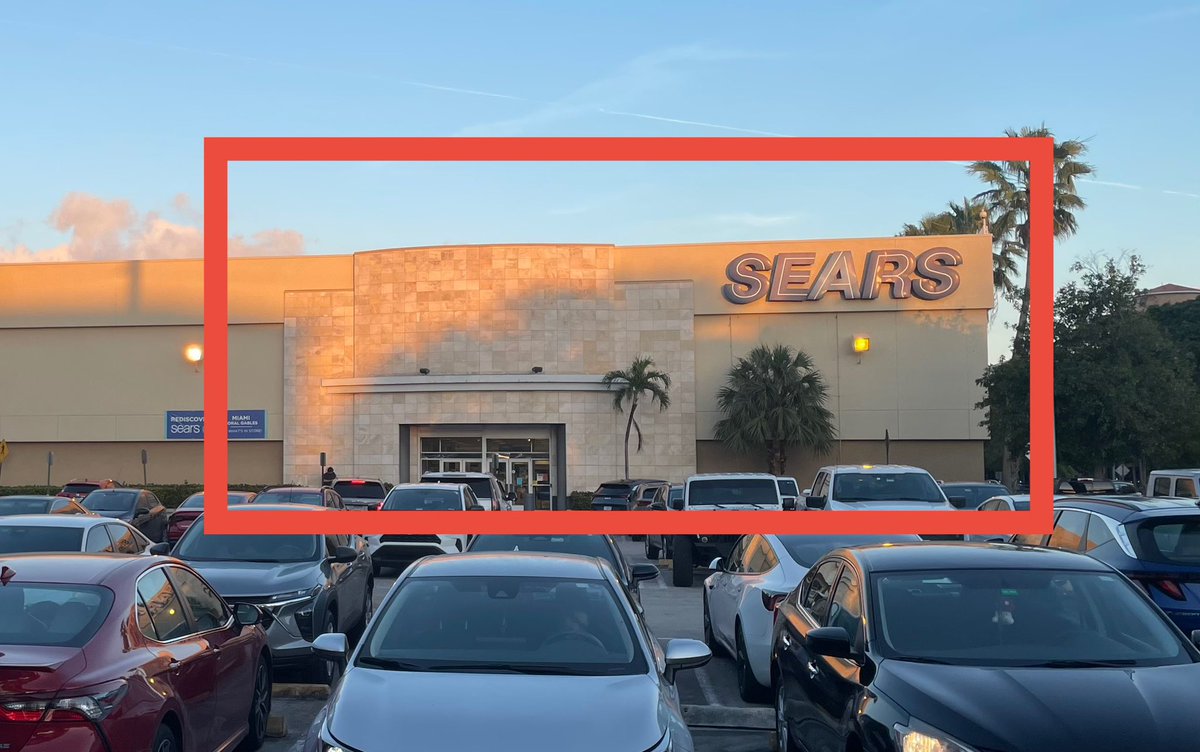 Does anyone know what goes on in here? https://t.co/XjEVk72vAY