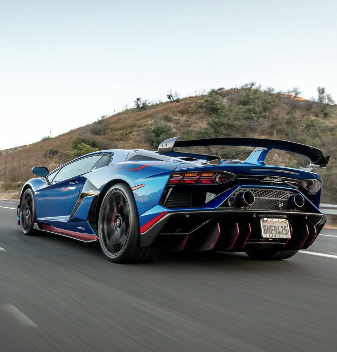 LUX Cars tweet media
