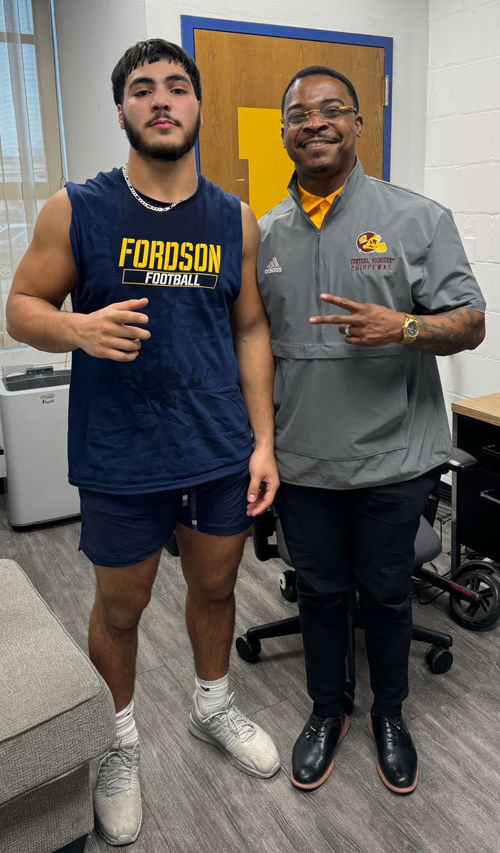 Ali Alziyadi (@alialziyadi_) on Twitter photo Had a great talk with <a href="/CoachDukes_/">Christian D. Dukes</a> Thank you for coming to see me. <a href="/CoachDeBastiani/">Mark DeBastiani</a> <a href="/CoachSeanCronin/">Sean Cronin</a> <a href="/CoachMurphy87/">Keith Murphy</a> <a href="/TractorFootball/">Fordson Football</a> <a href="/CMU_Football/">Central Michigan Football</a> Had a great talk with <a href="/CoachDukes_/">Christian D. Dukes</a> Thank you for coming to see me. <a href="/CoachDeBastiani/">Mark DeBastiani</a> <a href="/CoachSeanCronin/">Sean Cronin</a> <a href="/CoachMurphy87/">Keith Murphy</a> <a href="/TractorFootball/">Fordson Football</a> <a href="/CMU_Football/">Central Michigan Football</a>
