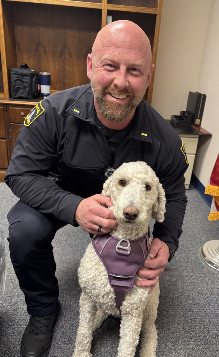Highlight of the day! I got to meet Harriett, our therapy dog.  Thanks to Lieutenant Danielson for dropping in.  #police <a href="/Topeka_Police/">Topeka Police Department</a>
