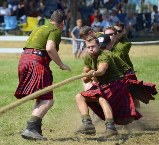 The Florence SWAT team is taking on a bunch of big guys in kilts in a tug-of-war? The American Heritage Festival Feb. 15-16 is getting more interesting by the day! 
Tickets--> theamericanheritagefestival.com/tickets
#visitflo #visitflosc