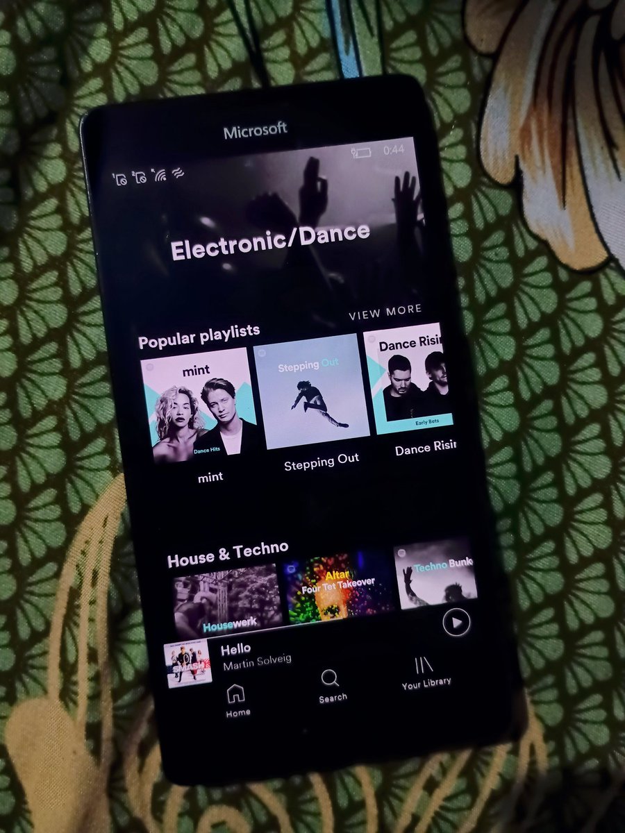A52520826's tweet image. Dear @MicrosoftEdge @googlechrome @firefox @opera @DuckDuckGo @brave @arcboost I on behalf of #windowsphone community (consisting of 10,00,000appx. people) around the world requesting a working browser for #Windows10mobile platform. Can we get one in 2025?