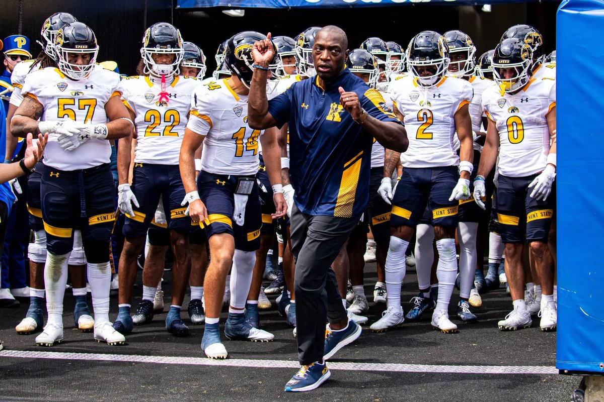 After have a great conversation with @mmrob75 BLESSED to Receive a OFFER from Kent State University <a href="/coachrohn/">Dan Rohn</a> <a href="/CoachBush_DLS/">Brandon Bush</a> <a href="/ReggieWynns/">Rising Stars Scouting</a> <a href="/RisingStars6/">Rising Stars Academy</a> <a href="/DLSFootball_MI/">De La Salle Pilots Football</a> <a href="/AllenTrieu/">Allen Trieu</a> <a href="/247recruiting/">247Sports Recruiting</a> <a href="/Coach_Cribbs98/">Marcus Cribbs</a> <a href="/TheD_Zone/">The D Zone</a> <a href="/alex_pallone/">Alex Pallone</a>