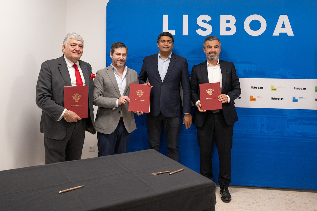 Criar uma solução inovadora e sustentável para reutilização de copos descartáveis abandonados na via pública é o objetivo do acordo assinado hoje. O projeto-piloto prevê a instalação de 17 máquinas em zonas como o Bairro Alto, Bica ou Cais do Sodré
+👉 swki.me/kppUaVIP