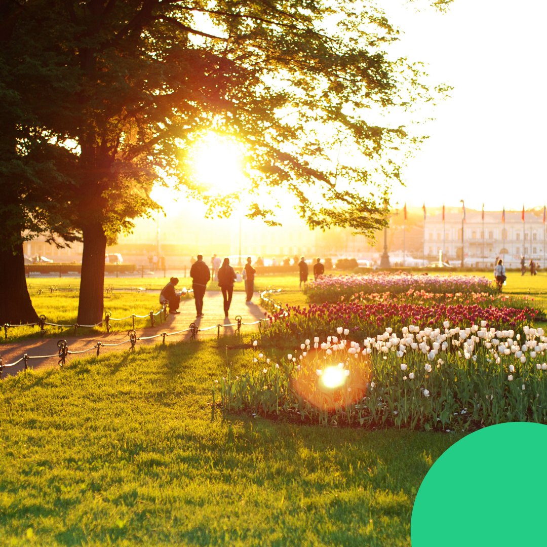 🚶‍♀️ #wandelen is meer dan bewegen – het is een manier om elkaar te #ontmoeten. Parken met slimme looproutes, zitplekken en wandelgroepen helpen eenzaamheid te verminderen. Ze zijn de perfecte 'derde plek' Kleine stapjes, grote impact! <a href="/GEBIEDSONTWnu/">Gebiedsontwikkeling.nu</a>  ruimtevoorlopen.nl/2025/01/parken….