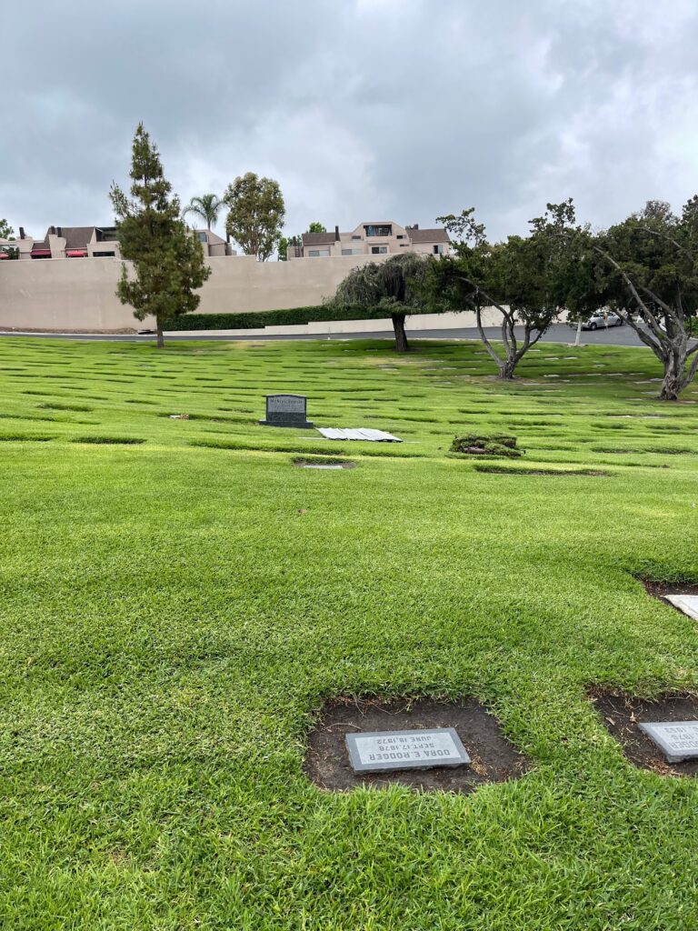 All Souls is located in Long Beach ,California and has about 78 acres of property with many options for burials - allheadstones.com/all-souls-ceme… #headstones #gravestone #allsoulscemetery #longbeach #cemetery #losangeles