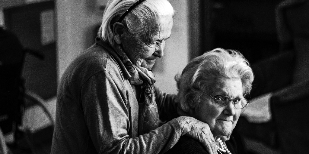 medcentralmd's tweet image. "Primary #PalliativeCare skills—like goal-setting, communication, and symptom management—can be practiced by any clinician,” says Dr Winston C. Wey. Learn how resources like @vitaltalk or @CAPCpalliative can help. bit.ly/3Wugm74 #GeriatricMedicine