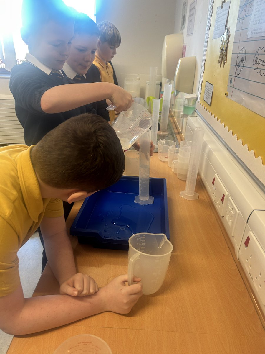 MrsCuthbert510's tweet photo. Lots of active learning about capacity this morning @JPrimary  🚰 https://t.co/wVWtnQ0X33