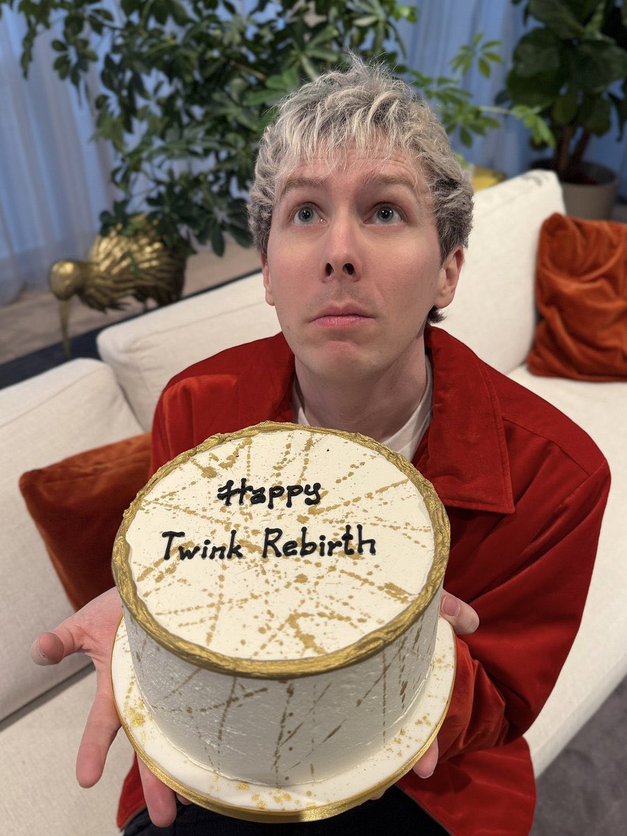 vmpirednp's tweet image. we've come full circle in just one year