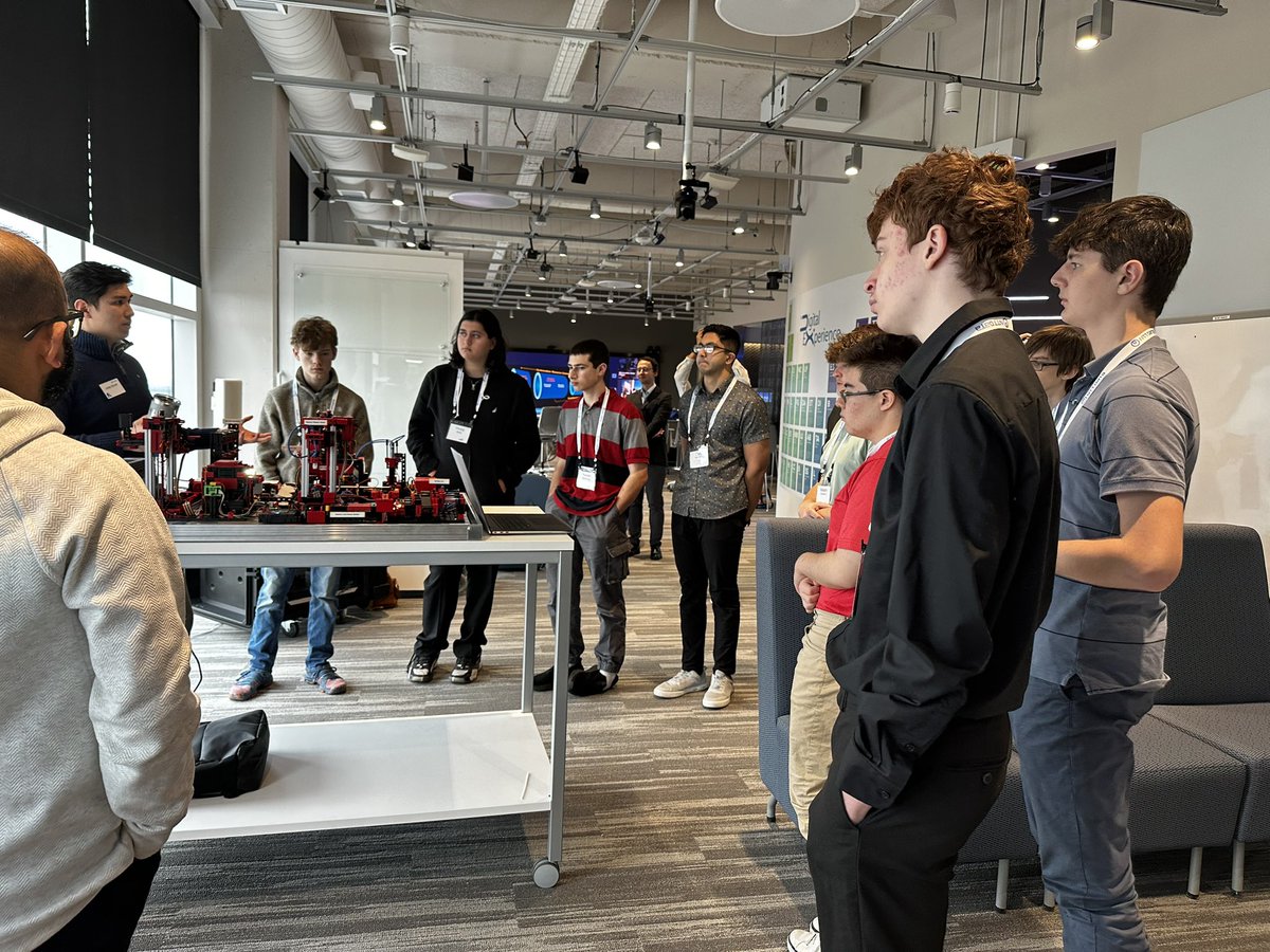 MHS Computer Science tweet media