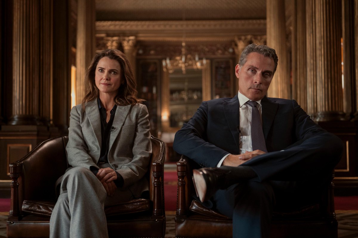 RottenTomatoes's tweet photo. First look at Netflix's #TheDiplomat Season 3.

Bradley Whitford joins Keri Russell, Rufus Sewell, and Allison Janney for the new season. https://t.co/Dk7yOzY7gT