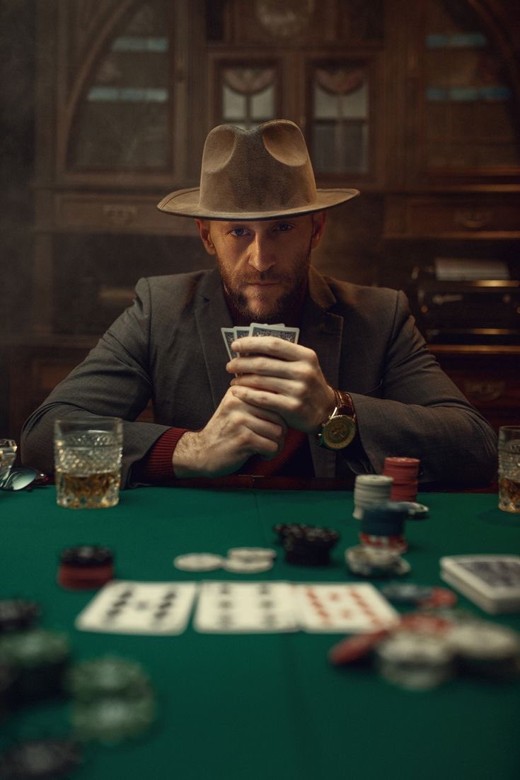 TWGPoker's tweet image. A person needs to be able to set himself up for the game in order to sit down at the tables with a good mood and distract himself from everyday problems. Any emotions during the game are signs of excitement, which has no place in an intellectual competition.
#TheWorldGame #poker