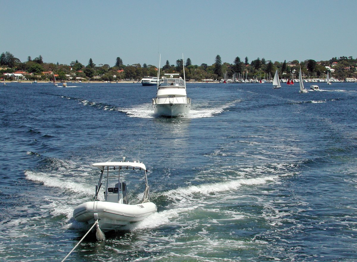 LIBoatBuyers's tweet photo. Always maintain a proper lookout and be aware of other boaters while #boating.
More #boatingsafety tips: https://t.co/ZBG6dsDNZp
@SafeBoatCouncil #boatingsafety #beprepared #lifejacketsSAVElives @SafeBoatCouncil #goboating #boats #loveboating #boatfun https://t.co/zjvTcMISlF