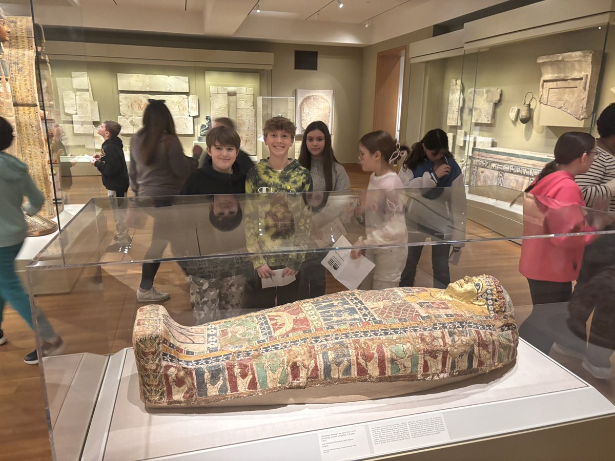 6socialstudies's tweet photo. Art 🖼️ Museum today! https://t.co/sxmFhnJXXl