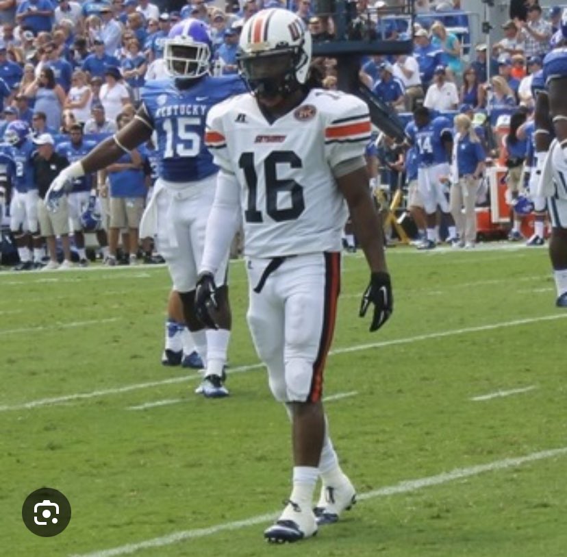 im blessed to receive my first offer from University of Tennessee at Martin <a href="/CoachRudyG/">Coach Rudy Griffin</a> <a href="/coachcarson04/">Rod Carson</a> #AGTG