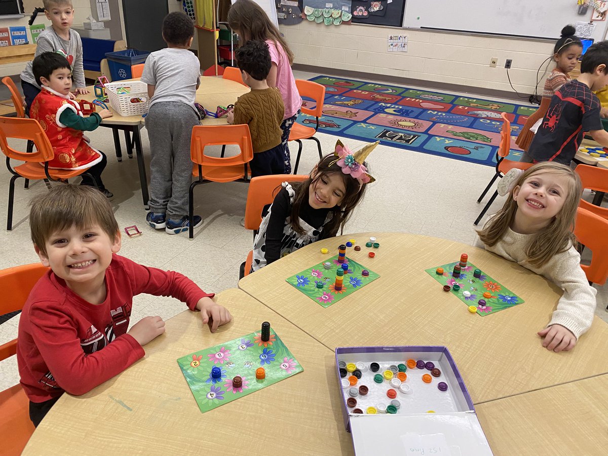Mrs Choong (@mrschoong103) on Twitter photo Lots of great work this afternoon with the pattern blocks and flower counting chips! <a href="/MaribelCasano18/">Mrs. Casanova</a> @stbernhcdsb Lots of great work this afternoon with the pattern blocks and flower counting chips! <a href="/MaribelCasano18/">Mrs. Casanova</a> @stbernhcdsb