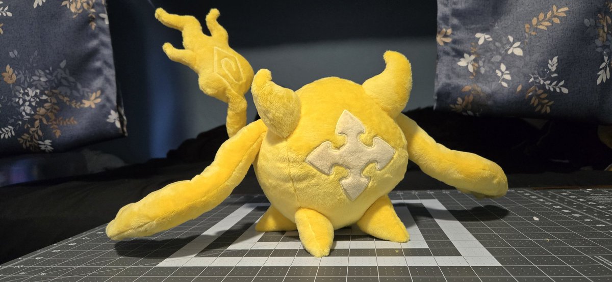LucarnAnderson's tweet photo. Timcanpy look how big you've grown!
I completed my very own tim plush. He came out bigger than expected but was a ton of fun to make!
(More pics below)
#dgrayman #dgraymanfanart #timcanpy #handmade #embroidery https://t.co/SM2sDpxLoJ