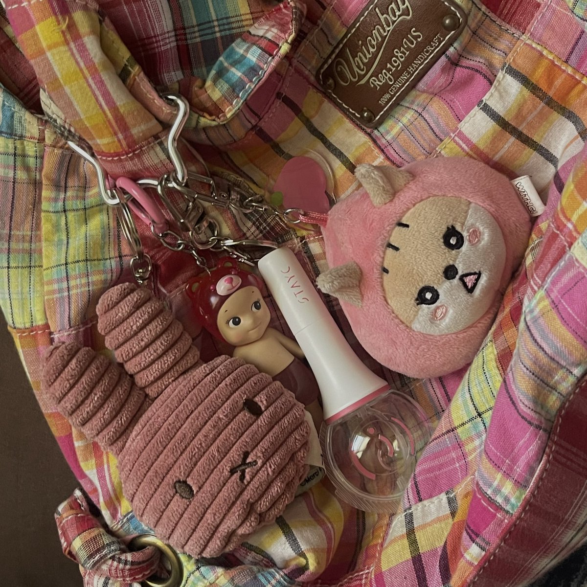 #오늘도메로냥 &amp; #세복이복복복 🤍 
they go everywhere with 