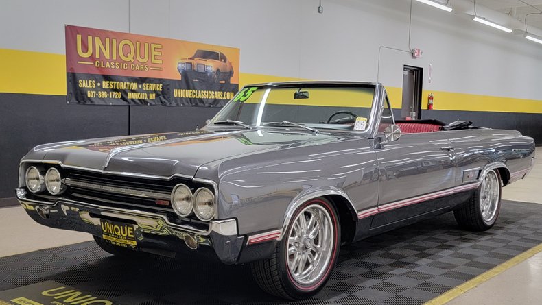 AllCollectorCar's tweet photo. 1965 Oldsmobile Cutlass Convertible Restomod https://t.co/SLuUXSUI2k #auction #allcollectorcars via @AllCollectorCar https://t.co/Y1GrlVdoTq