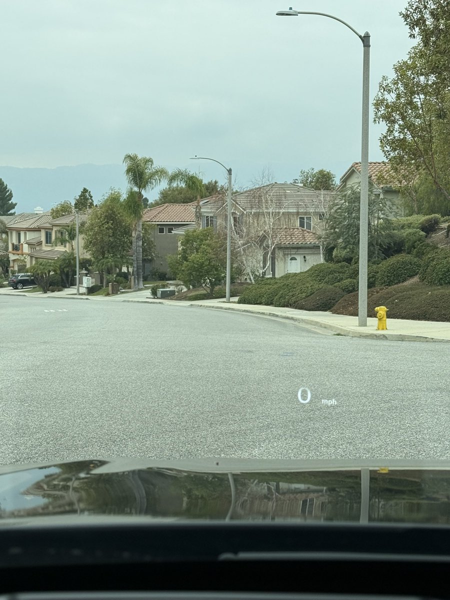 OrderToAppear's tweet photo. Another day… Waiting for somebody to show up so I can serve her divorce papers. Not fun, but part of the job. #processserver #divorce https://t.co/P9HYVfE9BN