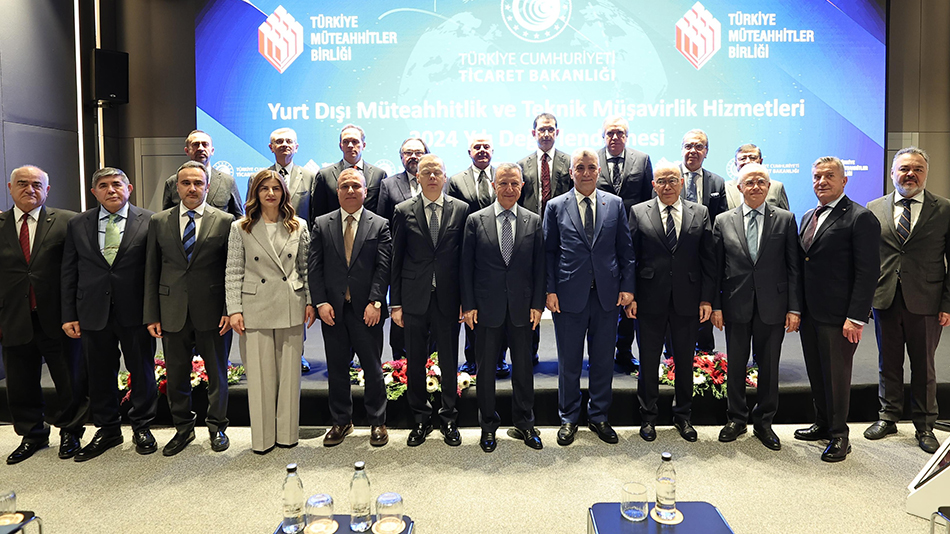 Akıllı Binam Dergisi (@akillibinamcom) on Twitter photo Türk müteahhitler, yurt dışında 28,6 milyar dolarlık yeni proje üstlendi akillibinam.com/haber-turk-mut…  #inşaat #müteahhitlerbirliği Türk müteahhitler, yurt dışında 28,6 milyar dolarlık yeni proje üstlendi akillibinam.com/haber-turk-mut…  #inşaat #müteahhitlerbirliği