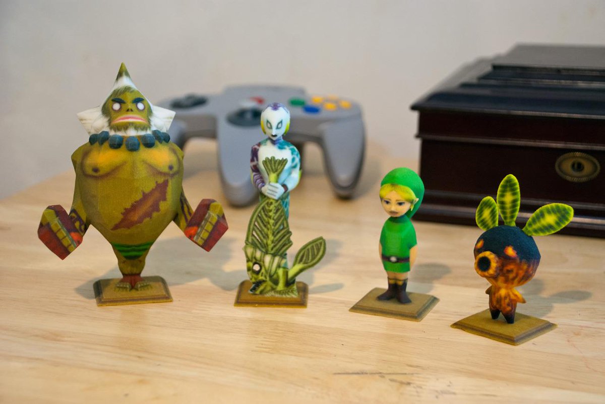 These were fun to make. They are 3d printed in full color through shapeways. All original N64 textures and mostly original models but they had to go through some heavy editing to make them printable. #zelda