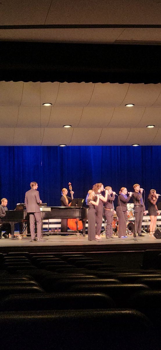 IALakesMusic's tweet photo. “Wildcat Jazz Choir” from West Lyon performing at the IA Lakes Jazz Choir Festival. #IALakesMusic #LakerProud https://t.co/J78ylLufo2