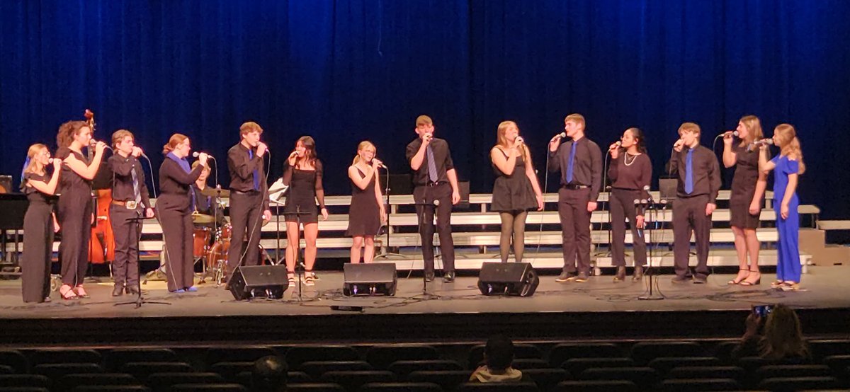 IALakesMusic's tweet photo. “Wildcat Jazz Choir” from West Lyon performing at the IA Lakes Jazz Choir Festival. #IALakesMusic #LakerProud https://t.co/J78ylLufo2