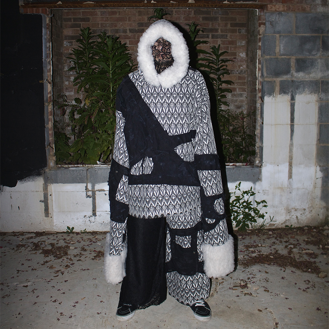 Fashion design student Carolina Barrera-Arrieta recently had her garment selected to exhibit at the Historic Lace Museum of Caudry in northern France. 

Read more: bit.ly/40GsxQJ