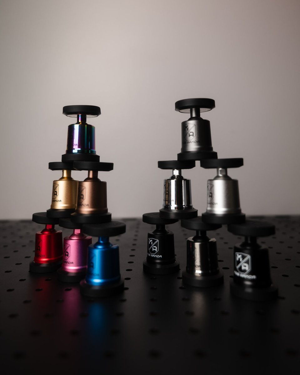 The classics 🛠️ Our best-selling dual-sided magnetic phone mount features 90lb pull-force magnets for unbeatable security. Whether you’re on the road or at your desk, enjoy easy access to your device—no more fumbling around!  #MobneticMaxx #PhoneMount #MagneticMount #mobarmor