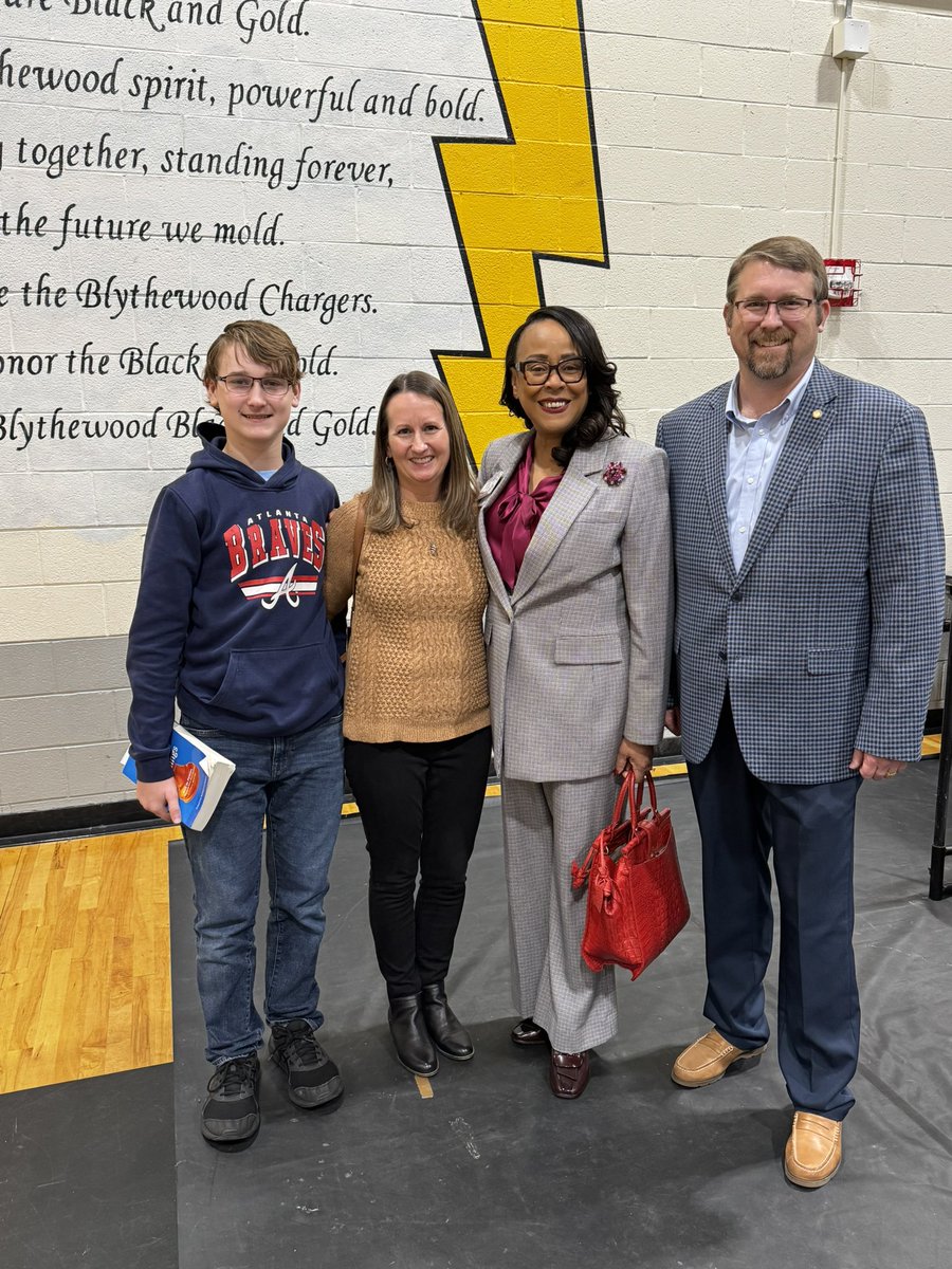 Thank you <a href="/MooreKimD/">Dr. Kim D. Moore</a> for serving as our Honor Roll Assembly speaker today as we recognized 441 scholars (more than half of our student body) for making the 2nd quarter Honor Roll!  <a href="/BMSatRSD2/">Blythewood Middle</a> <a href="/MazyckKaris/">Karis Mazyck</a> <a href="/gcarterAP/">Greta</a> <a href="/coachcjones76/">Cedric Jones</a> <a href="/MrReederSC/">Brandon C. Reeder, M.Ed.</a>