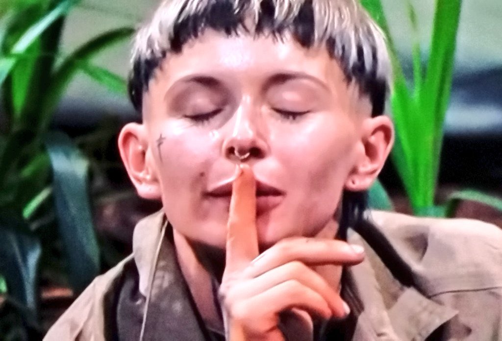 Sam, wenn Edith anfängt zu reden #ibes