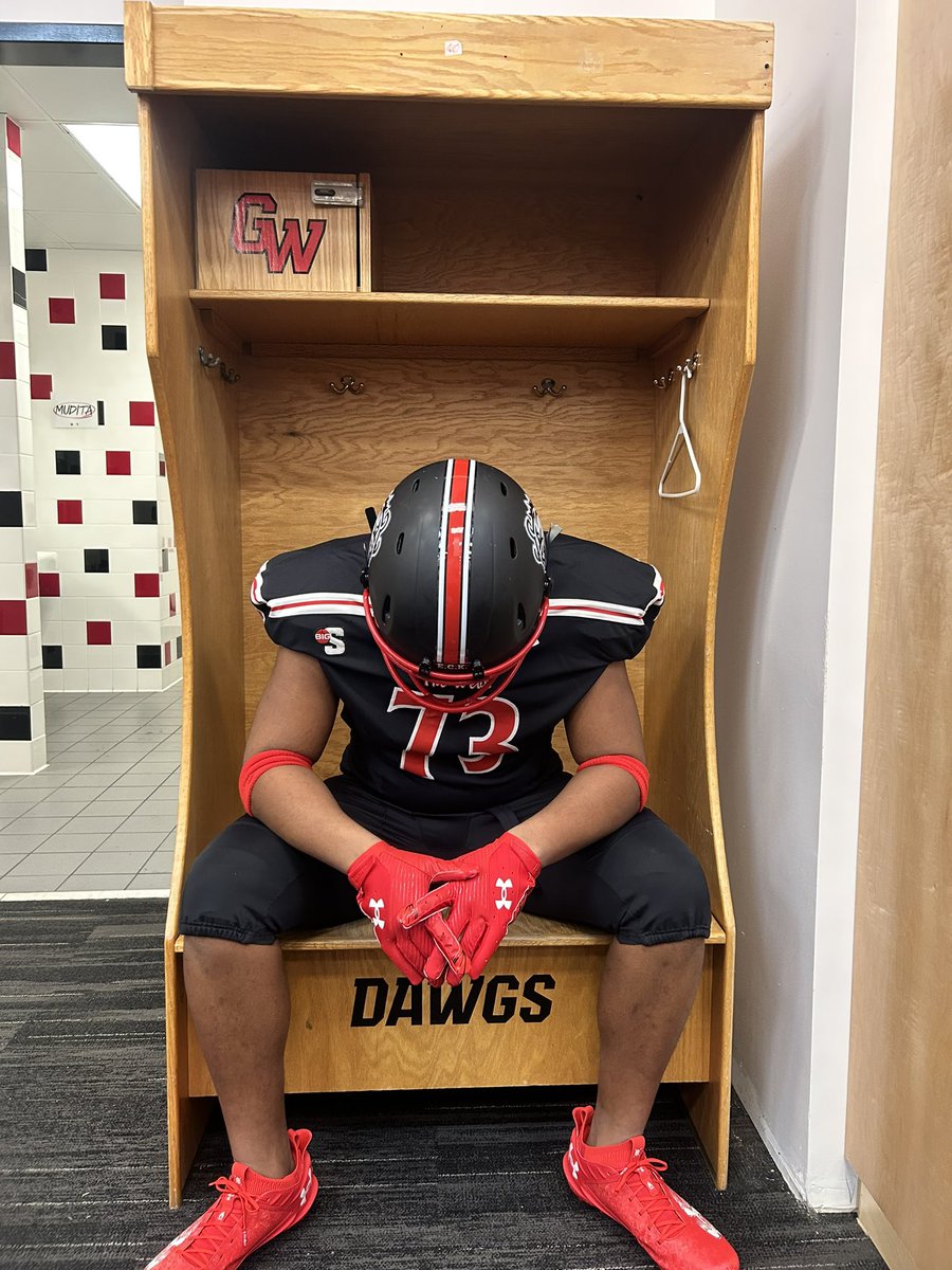 AMAZING VISIT with <a href="/GWUFootball/">Gardner-Webb Football</a> !!!Great love ❤️ from staff, coaches, and players. Blessed to announce my first D1 Offer (pwo)! #AGTG 
<a href="/CoachTylerJohns/">Tyler Johns</a> 
<a href="/CoachWalker_M/">Coach Mike Walker</a> 
<a href="/CoachDShanley/">Davis Shanley</a> 
<a href="/jeffbowens9/">Jeff Bowens</a> 
<a href="/train0187/">TRAINBUILT PERFORMANCE</a>