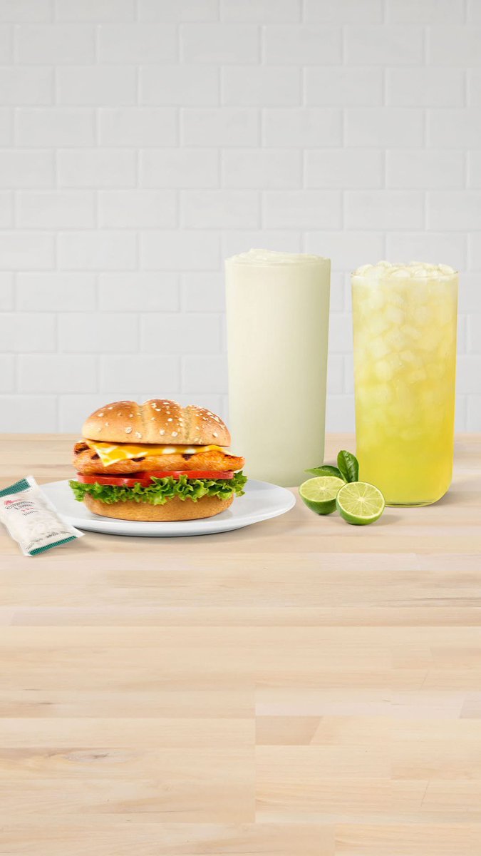 cfakingstonover's tweet photo. Spicy meets grilled. Zesty meets sweet. The Grilled Spicy Deluxe and Key Lime beverages are full of flavor. Try them both while supplies last. #frostedkeylime #spicy #cfakingstonoverlook https://t.co/BCBZkdyidb