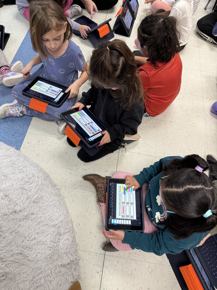 ShannonP511's tweet image. 🌟 @SouthernElemGCS students are embracing creativity—exploring technology, solving challenges, and thinking in new ways. 
They’re transforming ideas into reality and leading with curiosity!

👏 Let’s celebrate their dedication and bright minds!
@GCSchoolsNC @jmaness4 @Super_GCS