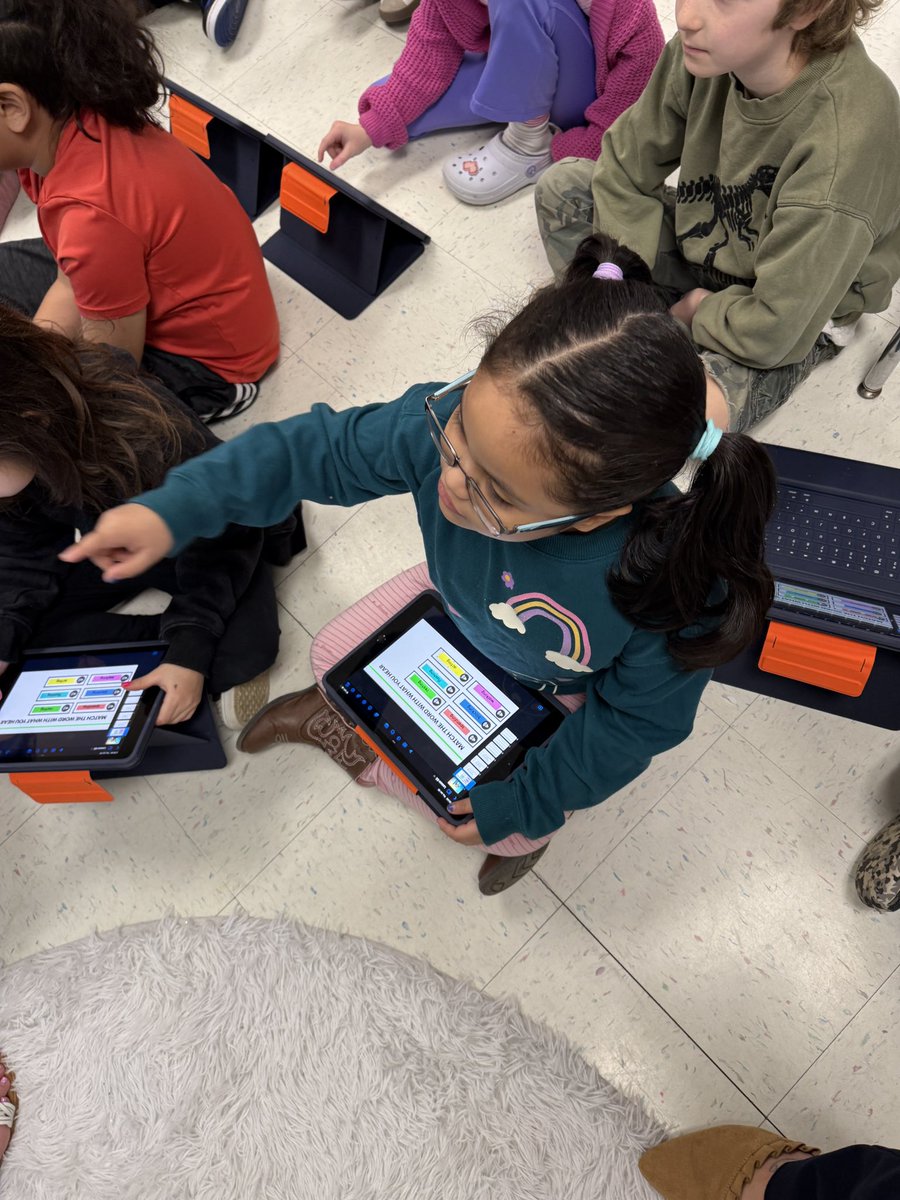 ShannonP511's tweet image. 🌟 @SouthernElemGCS students are embracing creativity—exploring technology, solving challenges, and thinking in new ways. 
They’re transforming ideas into reality and leading with curiosity!

👏 Let’s celebrate their dedication and bright minds!
@GCSchoolsNC @jmaness4 @Super_GCS