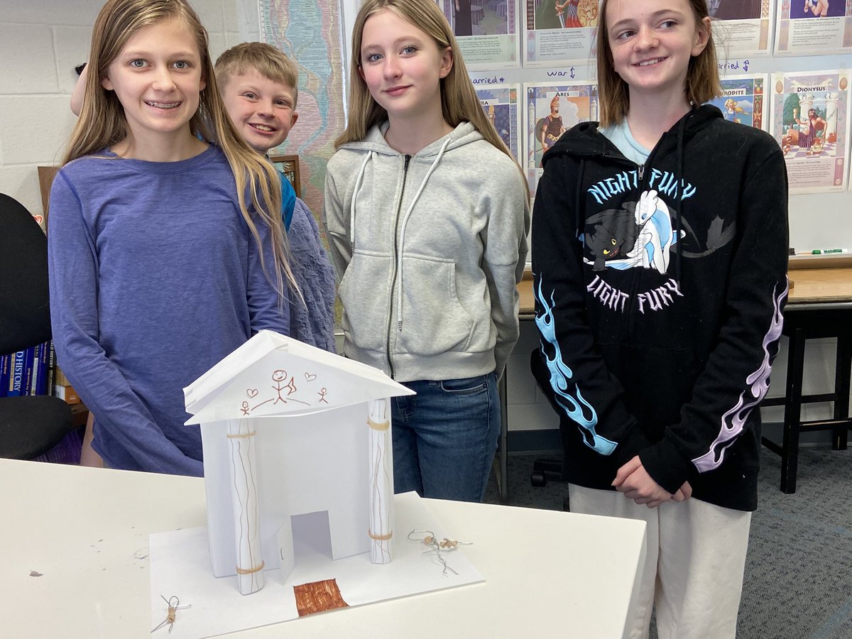 Amy Robinson tweet media