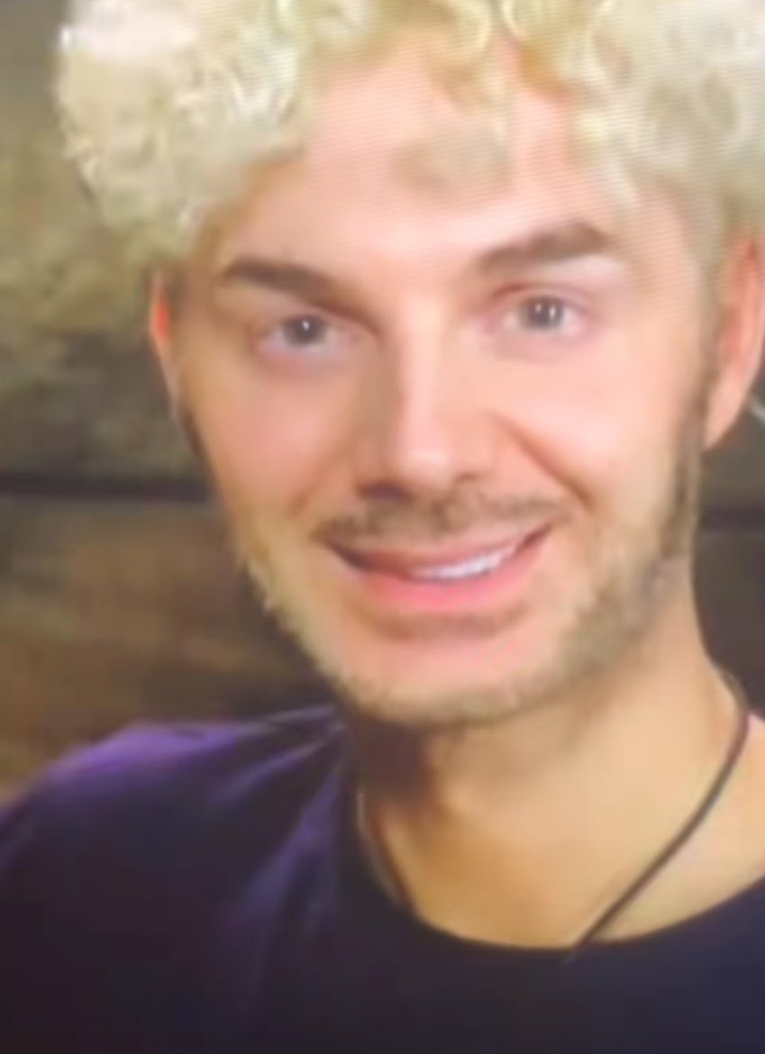 Dass Edith es schafft, dass wir hier alle Sam zustimmen, nach der Show, die er die letzten Tage abgezogen hat, hätte ich jetzt auch nicht erwartet  #ibes