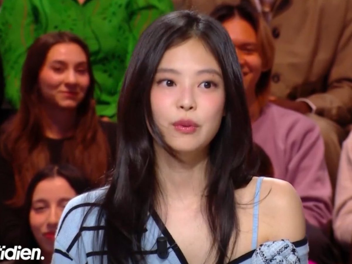katsoye's tweet photo. @PopBase We're so ready for your sad girl song, Jennie! 
https://t.co/C5qstQ4YAx