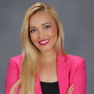 bosunatiklama's tweet photo. Dr. Çiğdem Bayraktar Ör, sosyal medyada paylaşımı nedeniyle gözaltına alındı. https://t.co/NQyrPuYegY