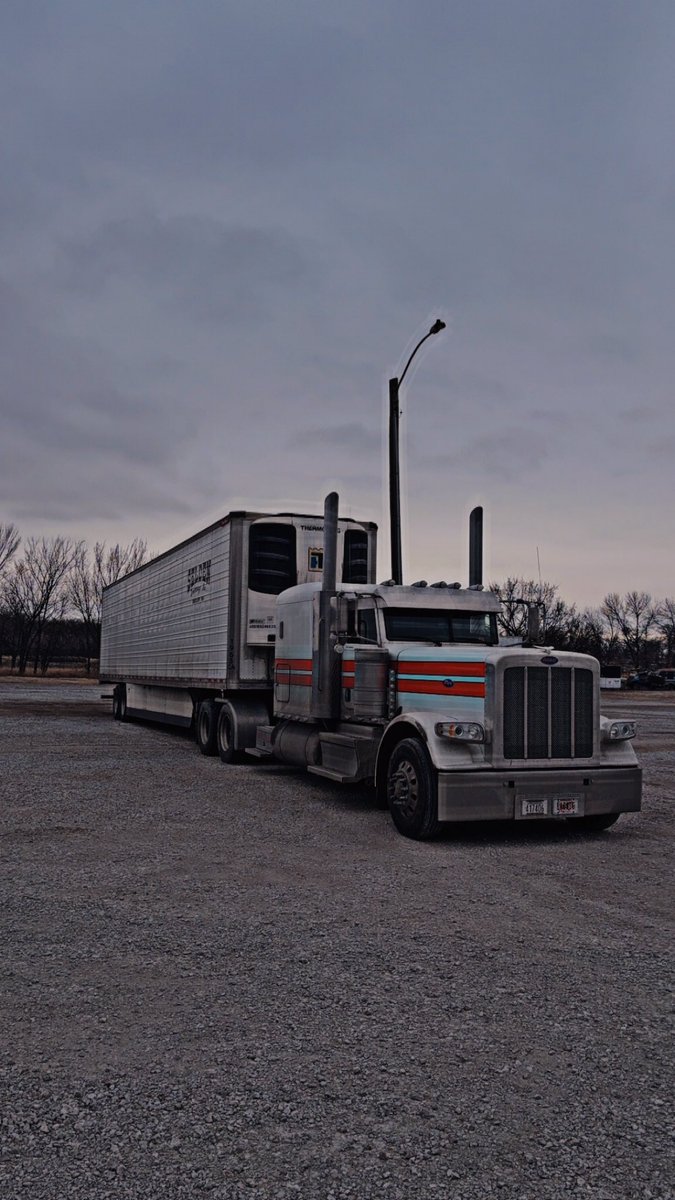 Helping Selden trucking out today.  Lets go find Minnesota <a href="/Selden_Trucking/">Monte Selden</a>