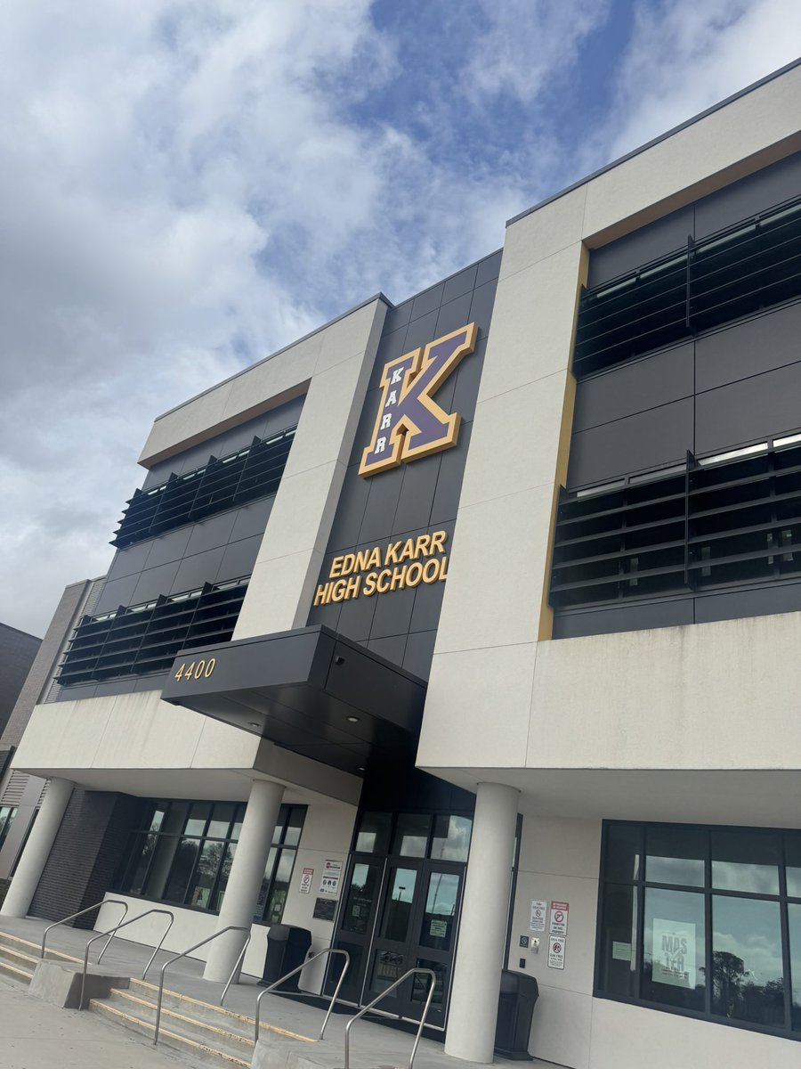 _kbolden's tweet image. Catholic League Defensive MVP ☑️
State Champion ☑️
@OleMissFB Early Enrollee ☑️

What’s good, @CoreyAdams__ ?!