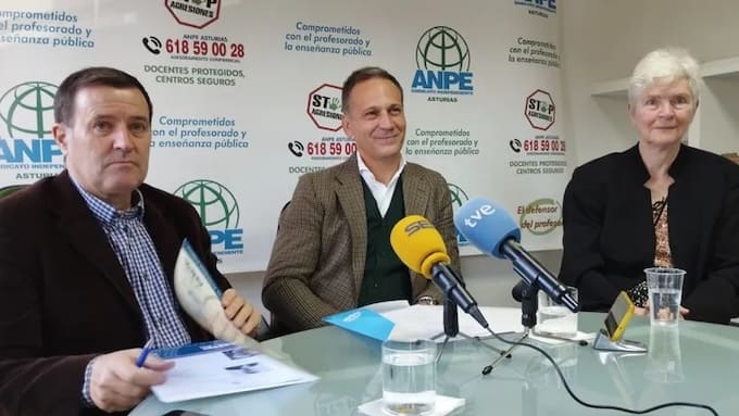 infodiabetico's tweet photo. Consideran una "temeridad" que el personal docente administre medicamentos para la diabetes a los alumnos @anpenacional @ANPEasturias 
https://t.co/6fGE1StTpf
#diabetestipo1 #changingdiabetes #vivircondiabetes #fundaciónparaladiabetes #diabetes2 #stopdiabetes #diabetestyle https://t.co/e3SOtF2QWR