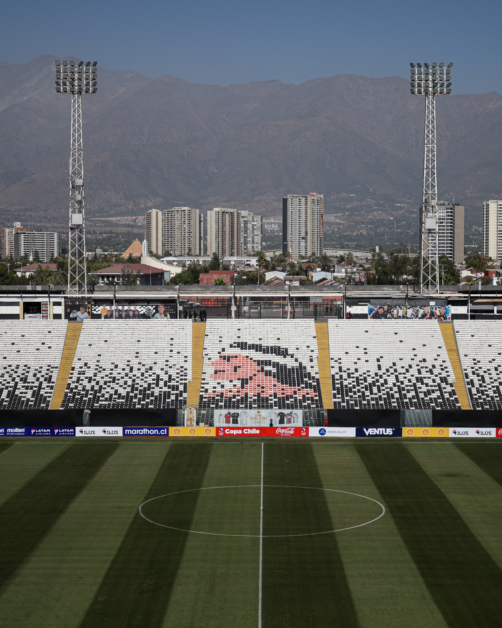 FOTO DE LA CANCHA: COLO-COLO OFICIAL 