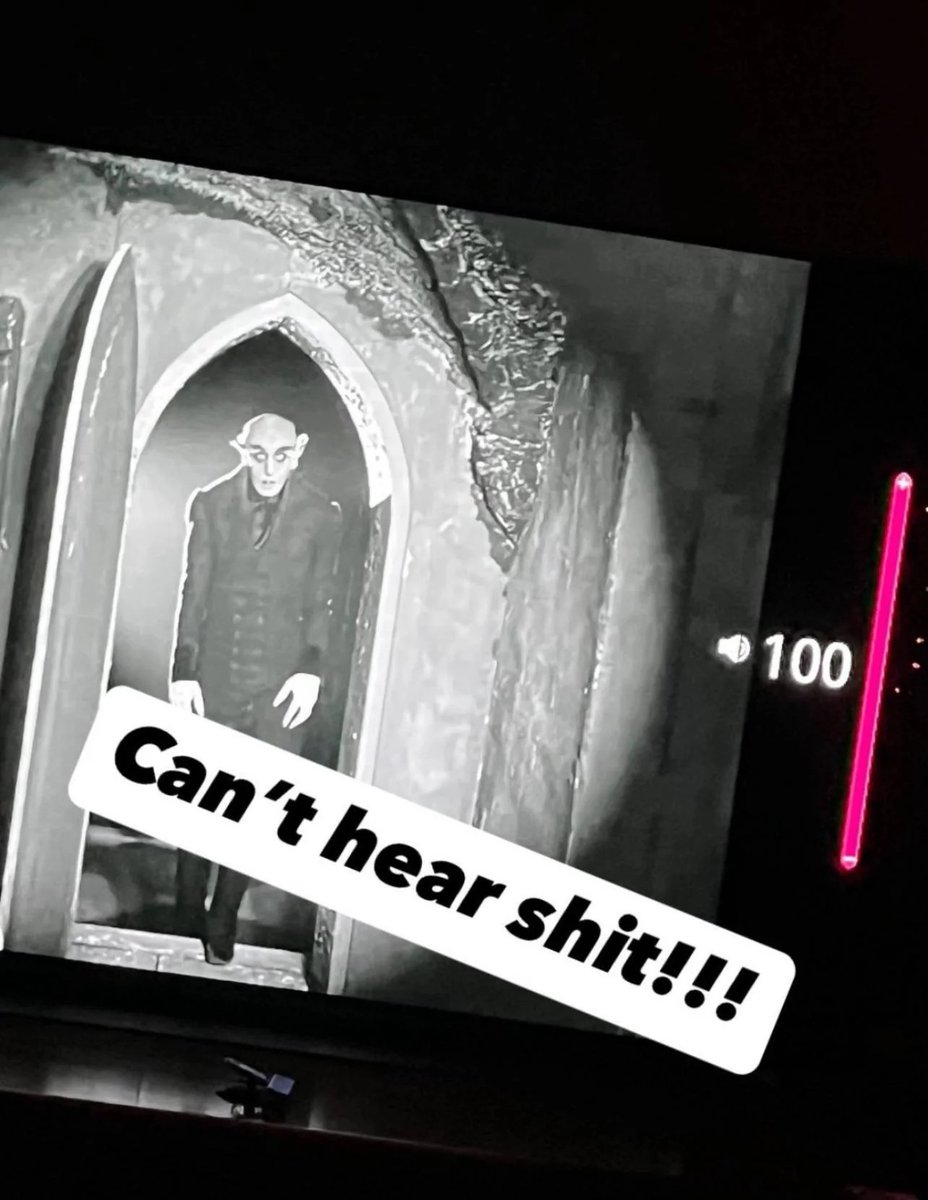 juanaan_'s tweet photo. Estoy viendo «Nosferatu» (la nueva) y no hago más que acordarme de esto: https://t.co/ghqGufxuNG