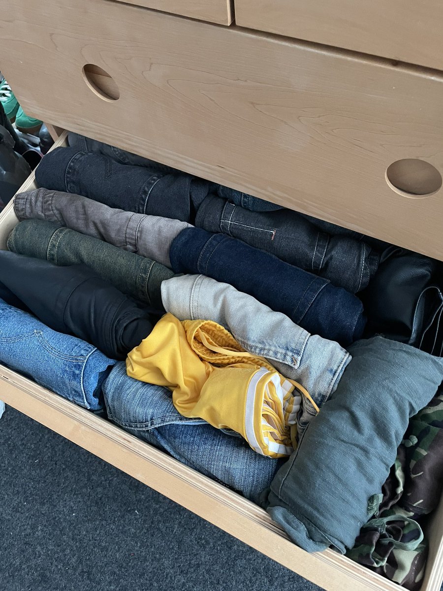 amiterialgirl's tweet image. #organized #livelovedenim