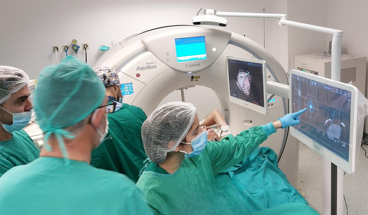 🥼 Nuevo avance de la unidad de #RadiologíaVascular por primera vez realiza ablación de un tumor hepático.

✅ El sistema CAS-One IR íntegra la resonancia magnética y tomografía.

+info: bit.ly/4hjRtDI